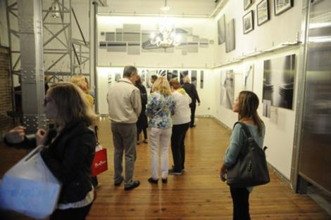 Uno de los espacios de On Gallery, durante su inauguración en Entre Ríos 579. (Fuente: Alberto Gentilcore)