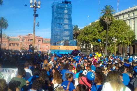 La otra marcha: la Plaza Azul