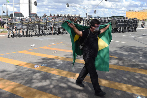 Temer saca al Ejército