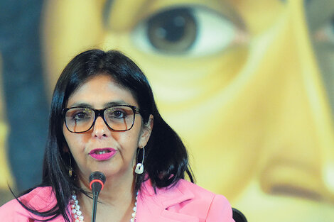 Delcy Rodríguez, la canciller de Venezuela, afirmó que “en los jóvenes economistas está la resolución de la crisis”. (Fuente: AFP)