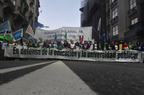 "Hay una injusticia sobre nuestros salarios y la educación pública"