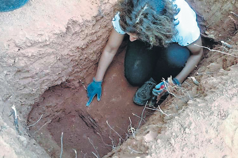 El gobierno catalán recuperó los restos óseos de una fosa de la dictadura en el cementerio de Tremp.