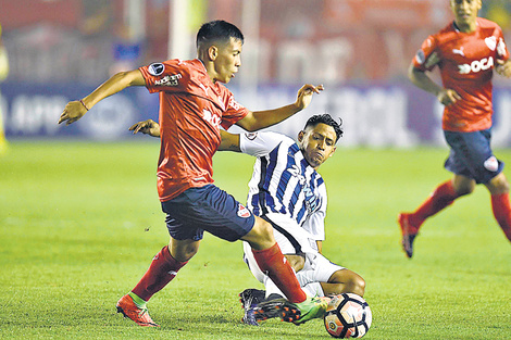 Busca avanzar en la Sudamericana