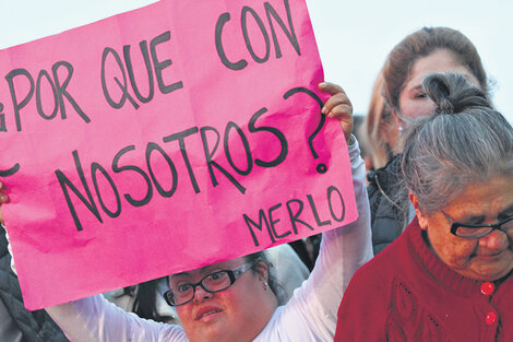 Sin pensión, medicamentos y asistencia social