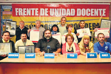 Advertencia de los docentes para Vidal