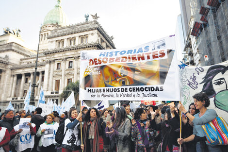 Las hijas de represores el sábado, antes del inicio de la marcha de Ni Una Menos.