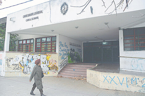 La denuncia fue radicada por padres de alumnos de la Escuela Secundaria N°13. (Fuente: Télam)