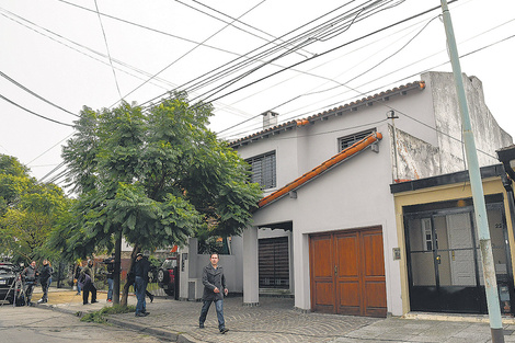 La casa de Margarita Stolbizer, en Castelar, otra vez centro de la lupa de los investigadores.