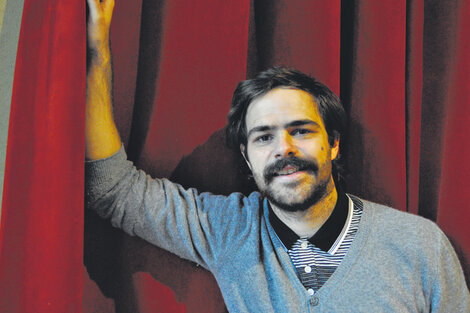 Peter Lanzani está por estrenar en TV Un gallo para Esculapio.