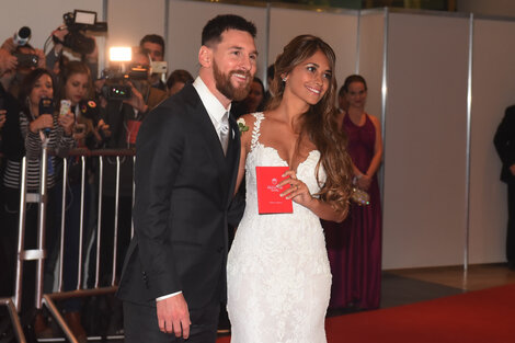 Lionel y Antonela brillaron en la alfombra roja, donde exhibieron todo su amor.