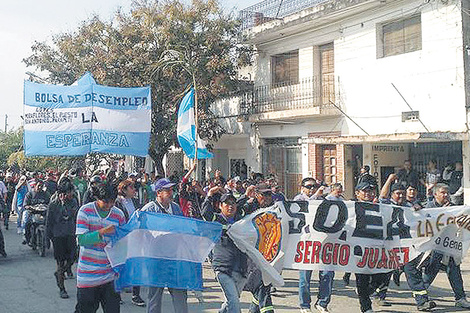 Los trabajadores de La Esperanza decidieron seguir con el paro por tiempo indeterminado.