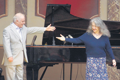 Además del concierto, Argerich y Barenboim regalaron a la multitud otro festín en la prueba de sonido. (Fuente: DyN)