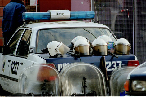 Los negocios de la policía terminan poniendo en riesgo la vida de muchos agentes en la calle. (Fuente: Alberto Gentilcore)