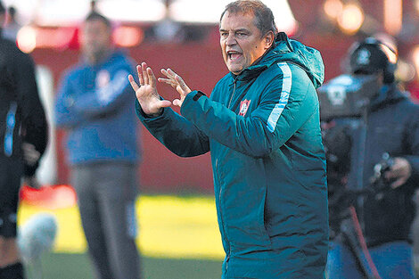 El entrenador de San Lorenzo no la pasa bien.