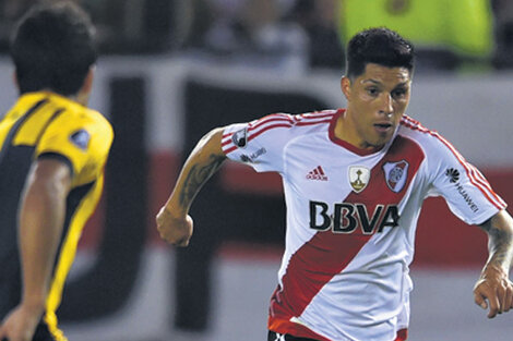 Enzo Pérez, lesionado en su debut. (Fuente: Fotobaires)