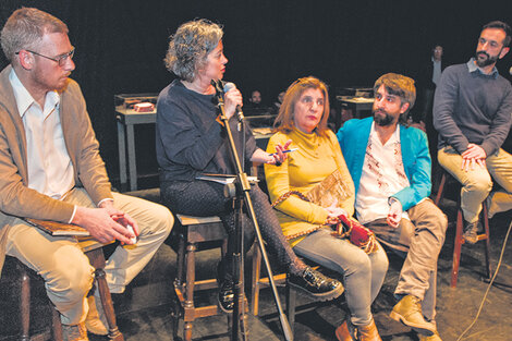 Agustín Berti, Gabriela Halac, Tomás Alzogaray Vanella, Liliana Vanella, junto al moderador Alejandro Dujovne.