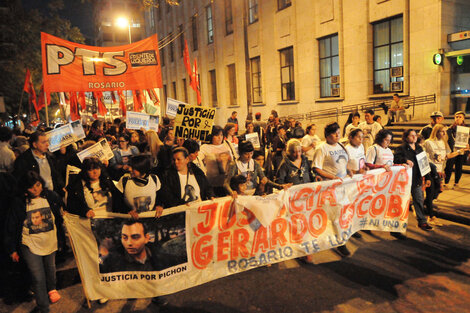 Una de las tantas marchas en Rosario por el caso Pichón Escobar. (Fuente: Alberto Gentilcore)