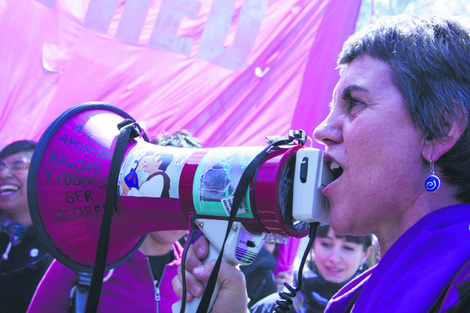 Ruth Zurbriggen al frente de las socorristas en red.