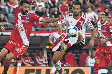 Lejos de la contundencia de la Copa