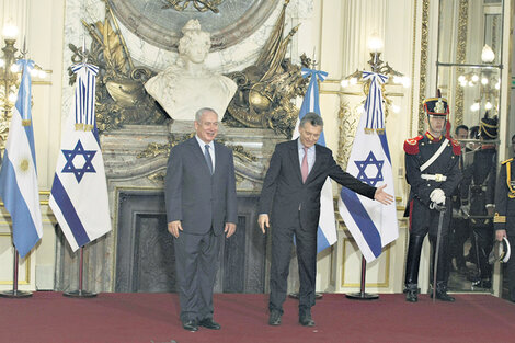 El primer ministro israelí Benjamín Netanyahu junto al presidente Mauricio Macri. (Fuente: DyN)