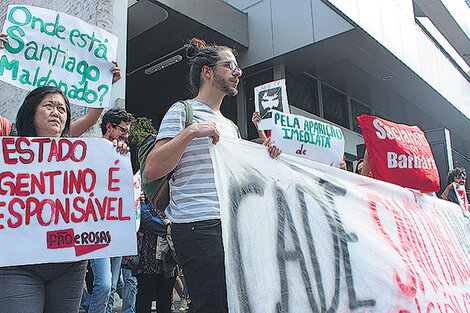 Argentinos y brasileños reclamaron por Maldonado en San Pablo.