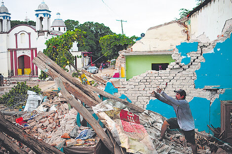 Las viviendas en la zona de Chiapas y Oaxaca se desmoronaron como si fueran de cartón. (Fuente: AFP)