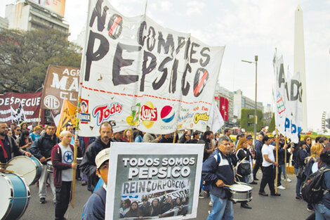 Los ex trabajadores llevaron su propuesta a Diputados. (Fuente: DyN)