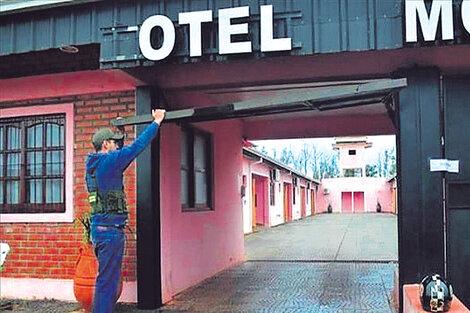 El Hotel Momentos es una de las propiedades que se mantienen embargadas.