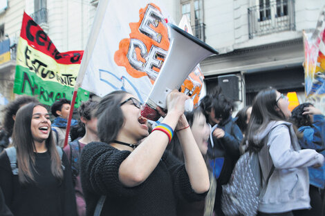 En las calles, para hablar sobre el futuro