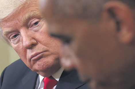 Trump y Obama en el salón Oval después del voto de 2016. (Fuente: AFP)