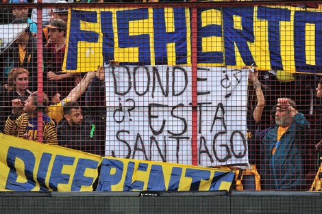 El domingo pasado, la hinchada colgó un trapo en la cancha de Argentinos.