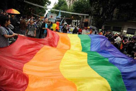 El protocolo se oficializa a días de la Marcha del Orgullo LGBT.