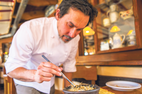 Las recetas caseras con técnicas modernas en El Mallín.