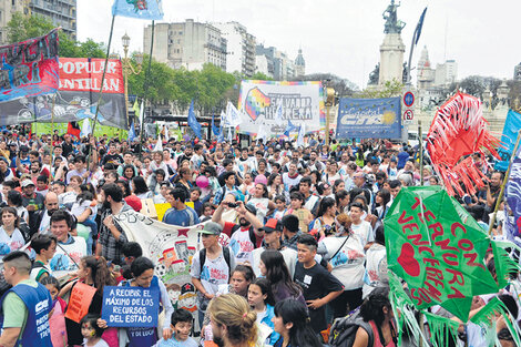 El eje del encuentro fue “El barrio que tenemos y cómo nos organizamos”. (Fuente: DyN)