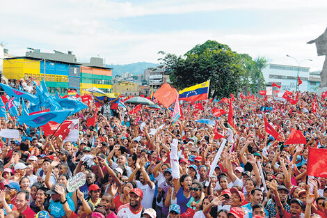 Multitudinario acto de cierre de campaña del oficialismo. (Fuente: AFP)