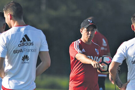 Marcelo Gallardo ayer durante el entrenamiento.