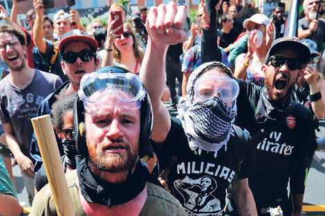 Activistas AntiFa durante una manifestación en San Francisco, California, en septiembre