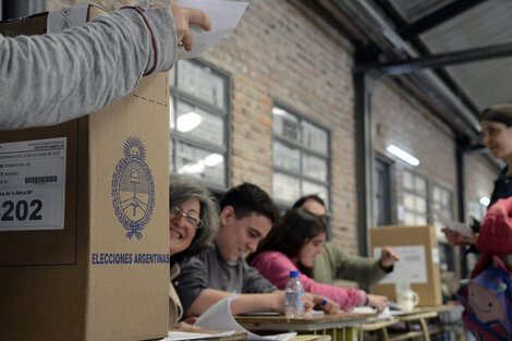 La mayoría de las mesas de votación abrieron antes de las 8.30. (Fuente: Andres Macera)