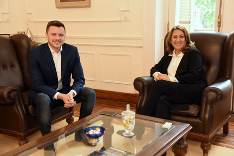 Roy y Mónica en el Palacio de los Leones. La semana que viene recibirá a otros electos.