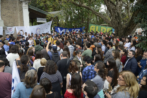 El acto contó con la adhesión de Nora Cortiñas y una comunicación con Sergio Maldonado. (Fuente: Andres Macera)