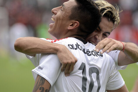 Brian Sarmiento se dio el gusto, y hasta lloró en el festejo del gol que le sacó la mufa. (Fuente: Sebastián Granata)