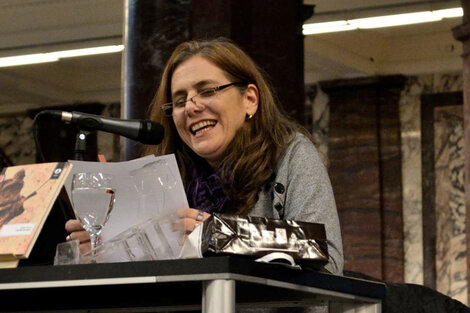 Gilda Di Crosta durante su intervención en el último Festival de Poesía de Rosario. (Fuente: Gentileza MR)