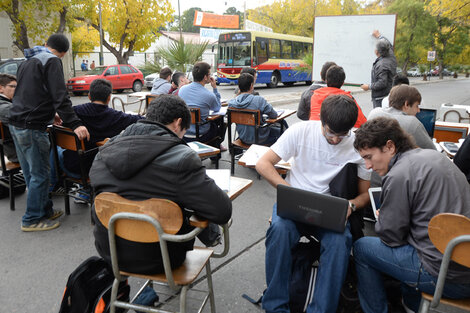 Las universidades no se suben al cambio