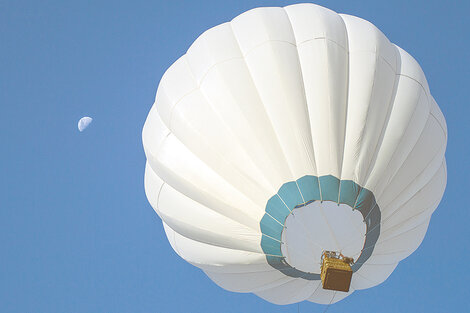 En sus cinco años de vida útil, un globo recorre 400 veces el trayecto de la Tierra al cielo.