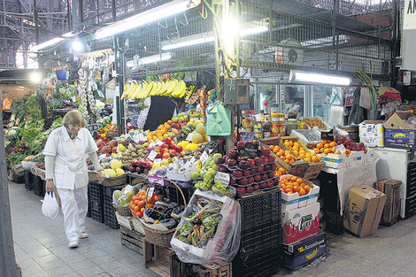 El rubro Alimentos y bebidas marcó un aumento del 1,5 por ciento en octubre, impulsado por fuertes incrementos en frutas y verduras.