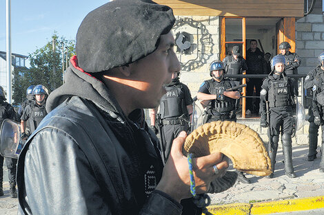 Albatros libres, mapuches presos