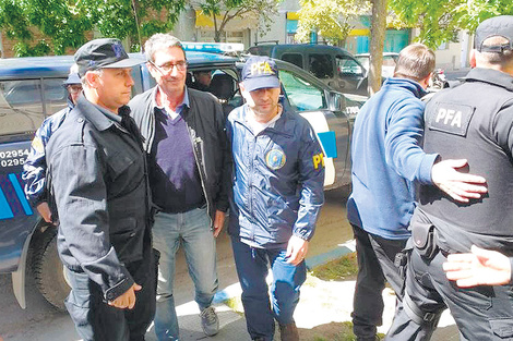 Aníbal Prina fue detenido tras arrojarle huevos al auto en el que viajaba Mauricio Macri.