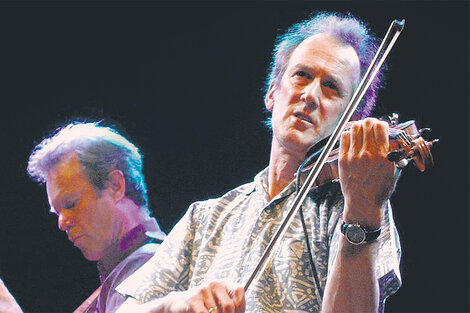 Chris Jagger y Charlie Hart comparten su amor por el blues.