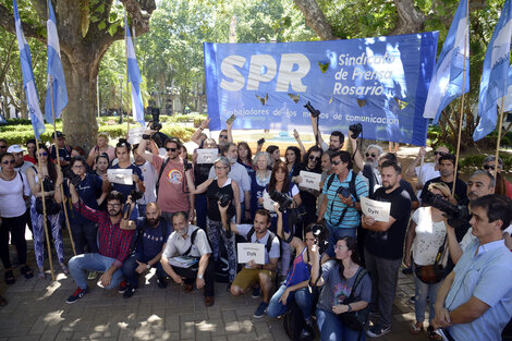 Ayer se realizó el "Camarazo", contra el cierre de la agencia de noticias DyN.