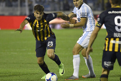 Maxi González reemplazó a Romero a los pocos minutos y tuvo un discreto partido.